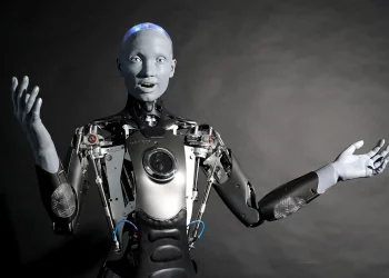 Robots in Everyday Life: How Robotics Are Transforming the Home, Workplace, and Beyond